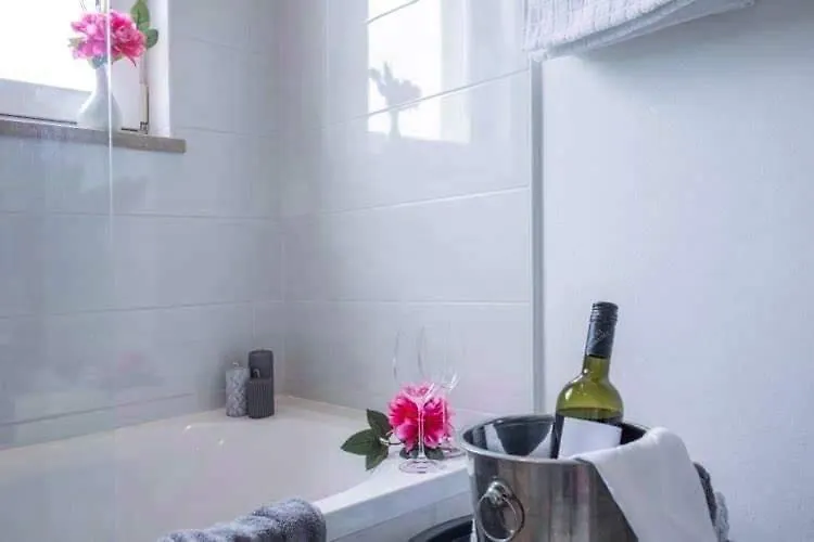 Stylish Suburb Apartment With Private Parking And Wi-Fi In Residential Area Between City Centre And Hidrobaza Beach Pula
